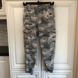 Abercrombie cargo kids joggers